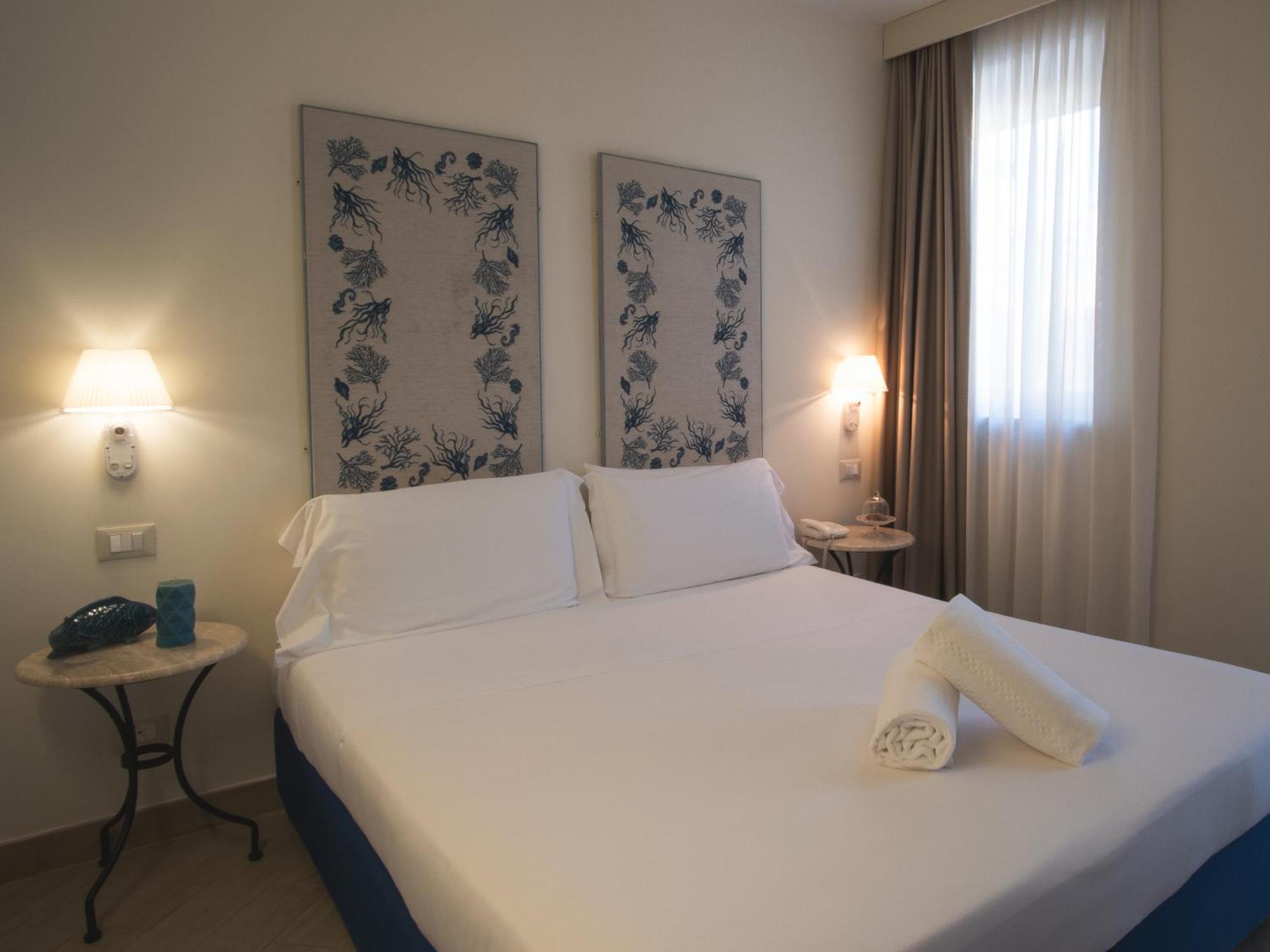 Hotel San Pietro Palace Finale Ligure Kültér fotó