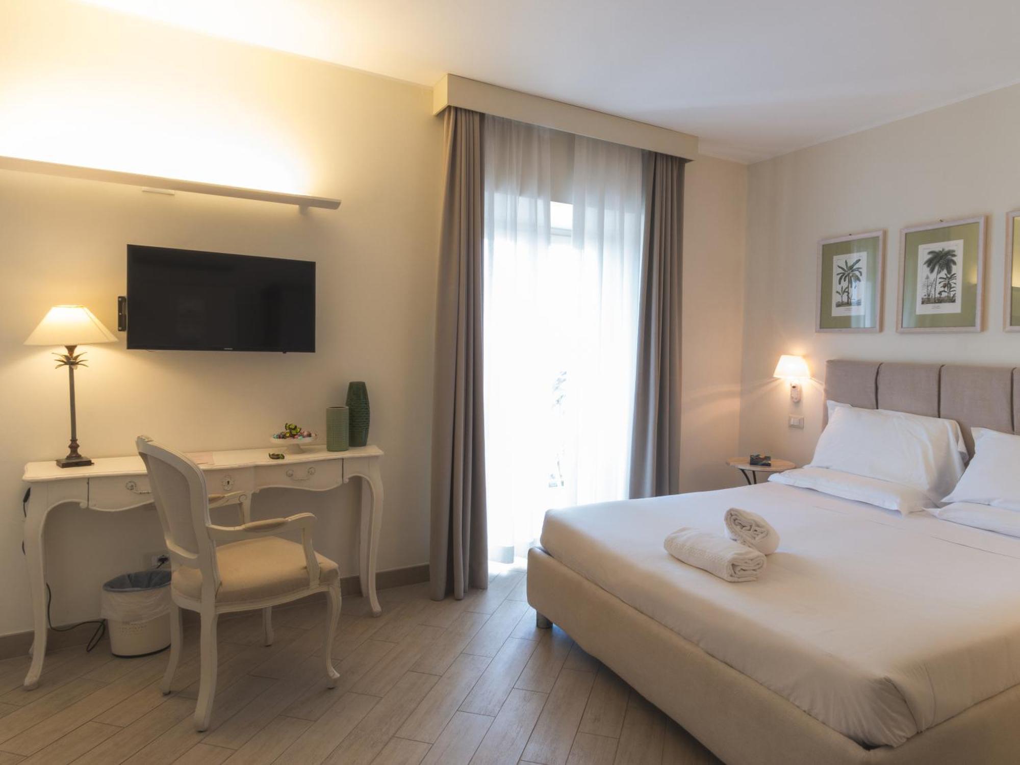 Hotel San Pietro Palace Finale Ligure Kültér fotó
