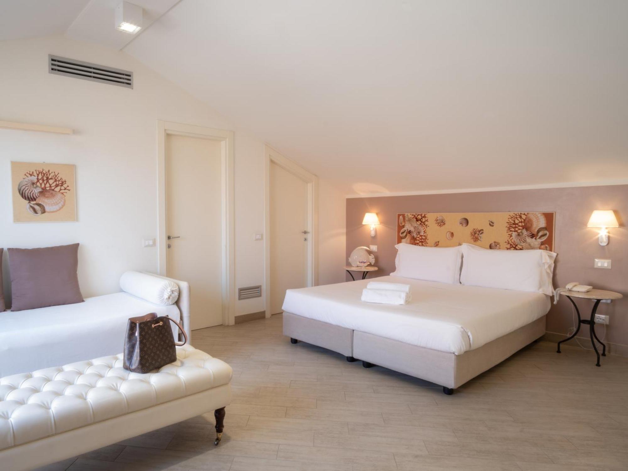 Hotel San Pietro Palace Finale Ligure Kültér fotó