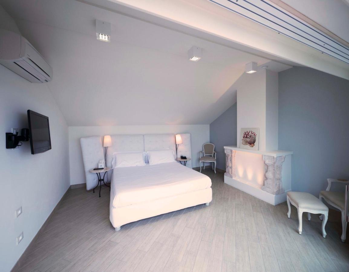 Hotel San Pietro Palace Finale Ligure Kültér fotó